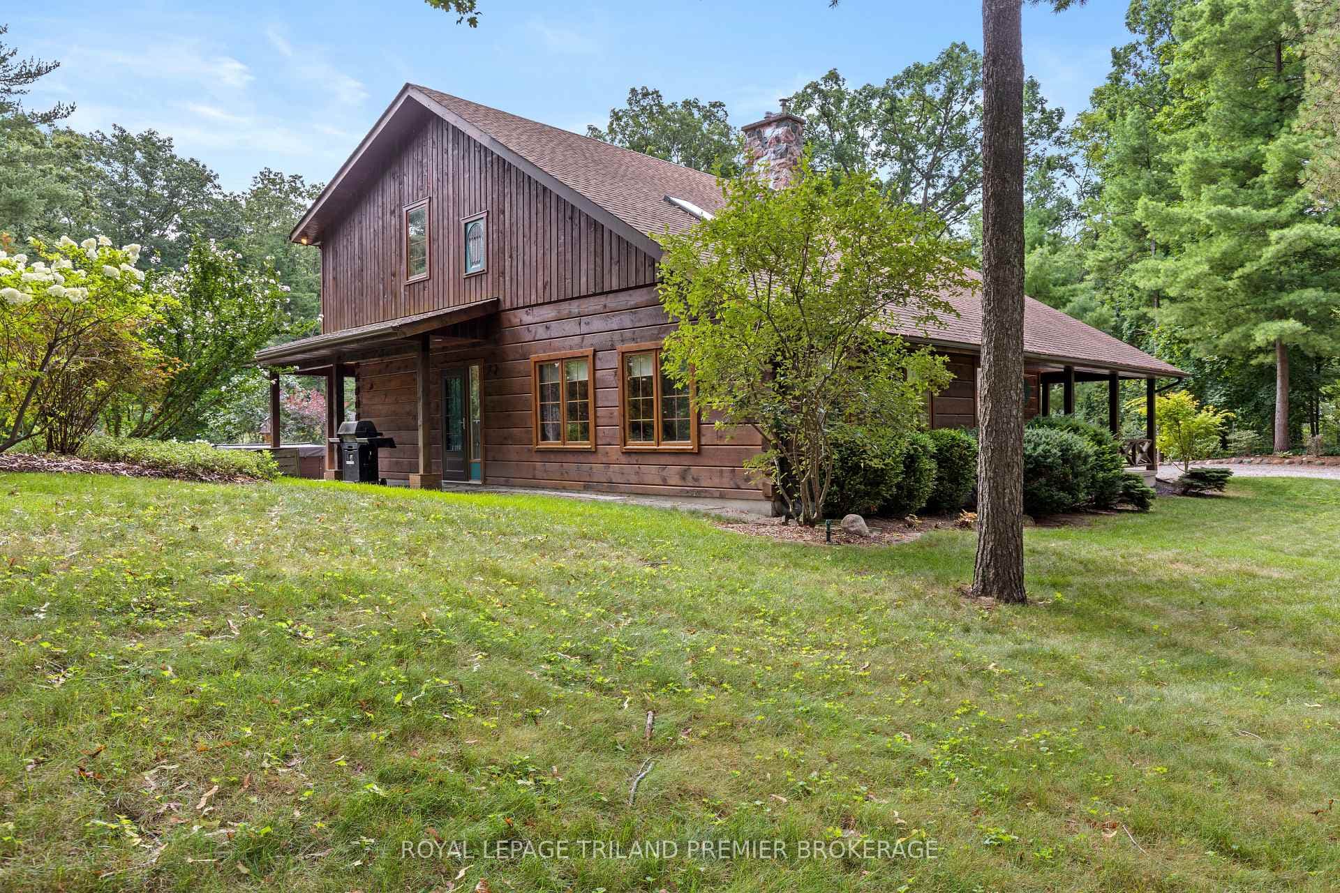 9936 ONTARIO Street photo 43
