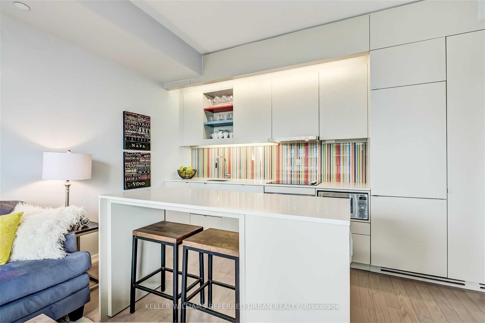 101 Peter Street Unit 3007 photo 5