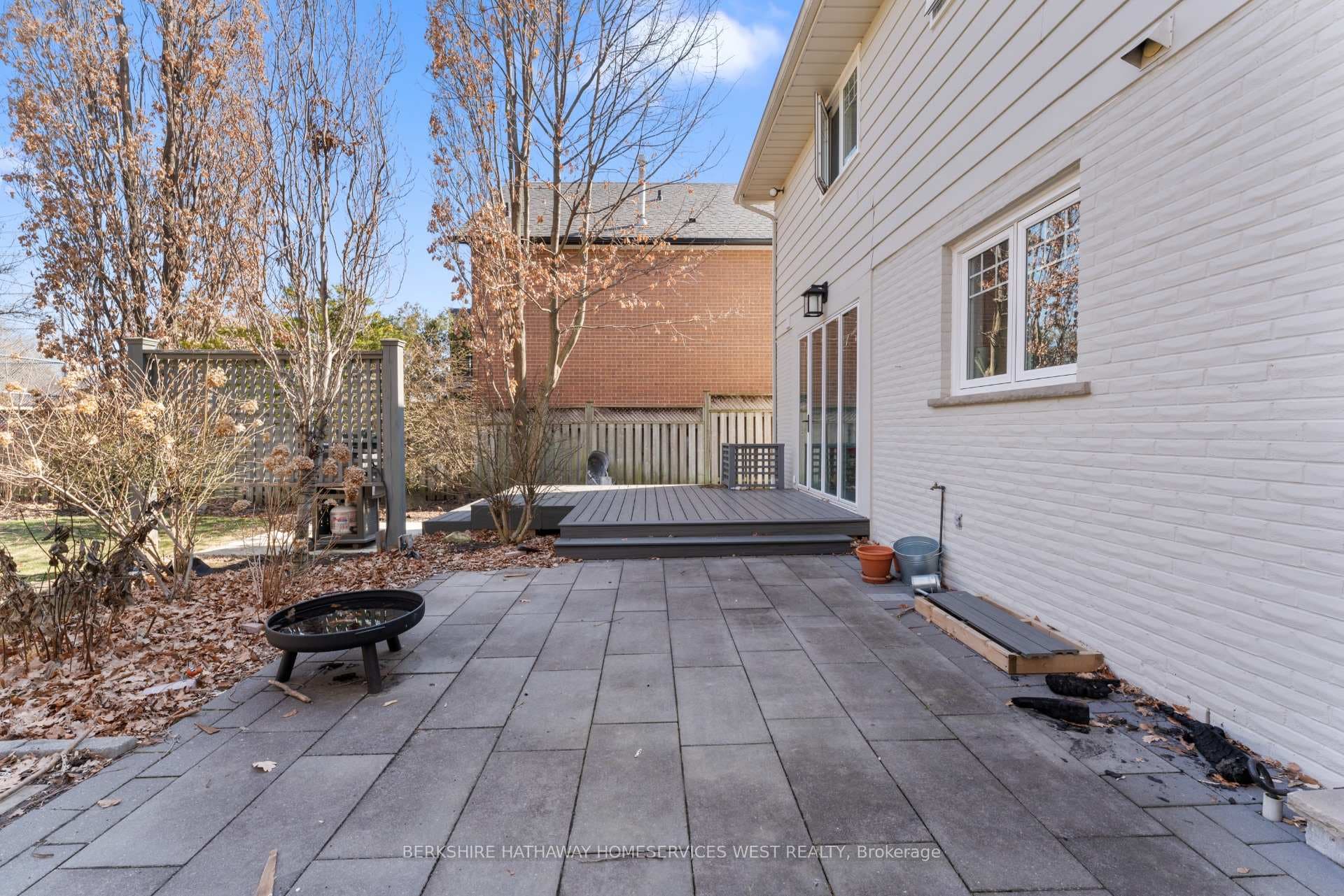 54 Bannon Avenue photo 28