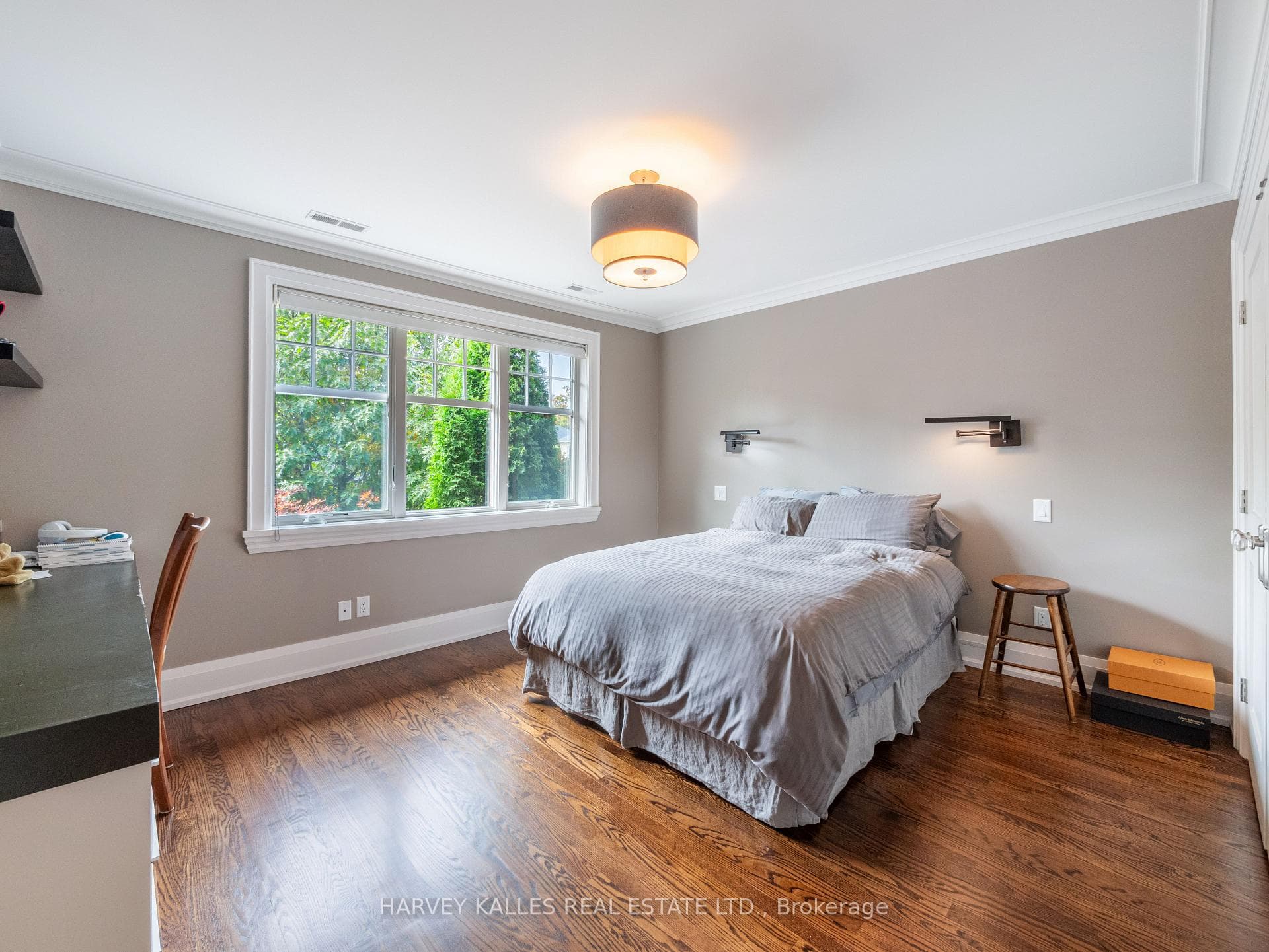 83 Lascelles Boulevard photo 25