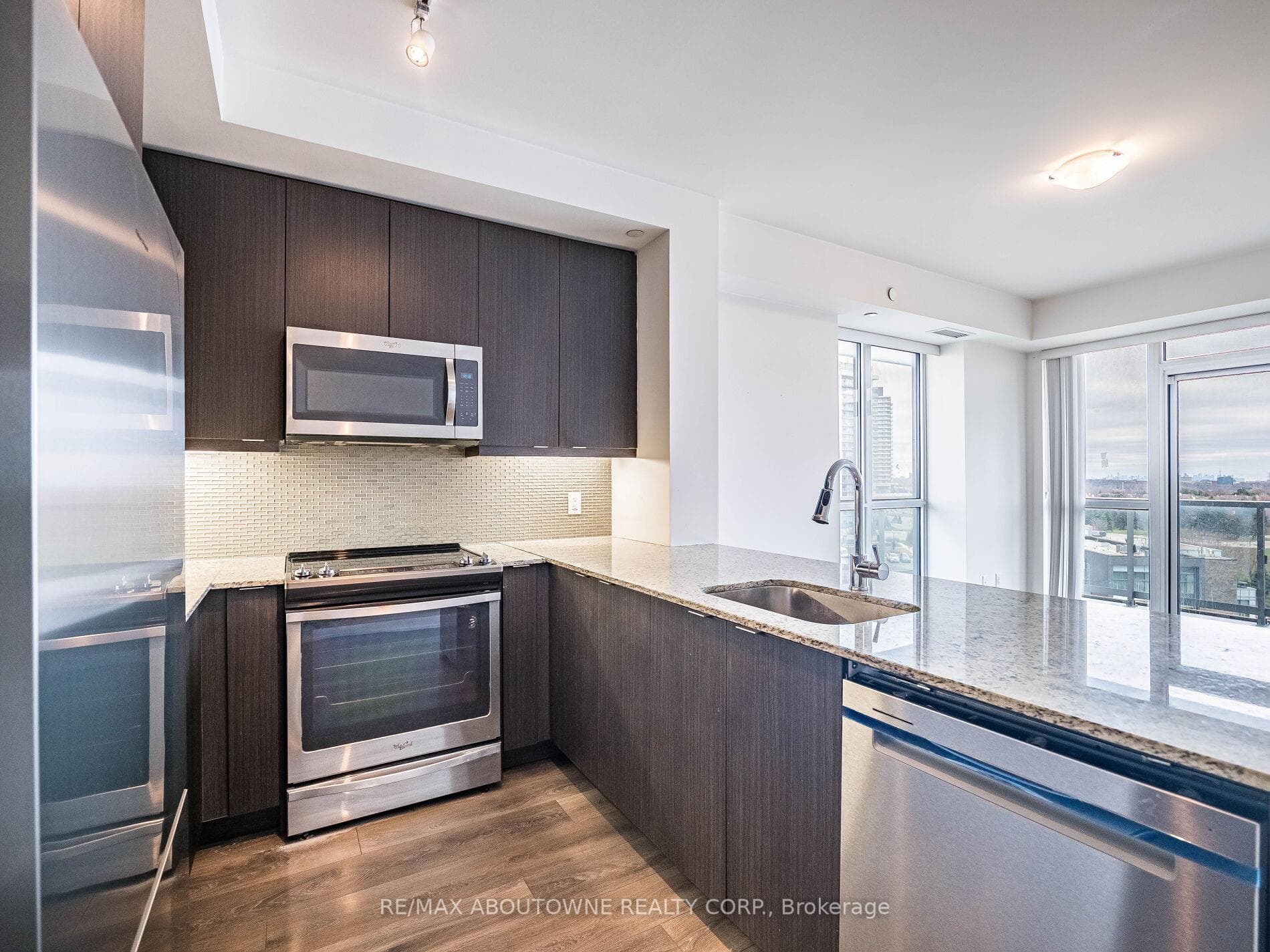 4633 Glen Erin Drive Unit 704 photo 16