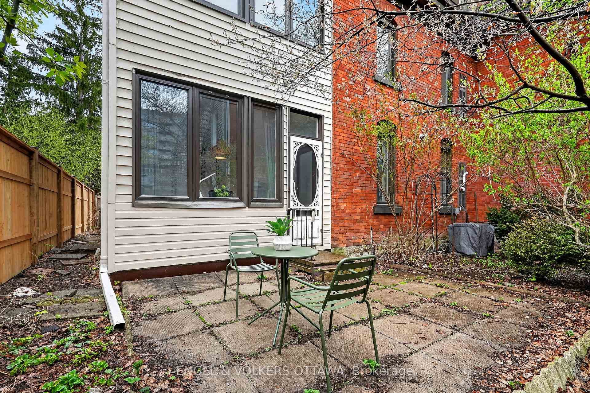 320 Waverley Street Unit apt. 2 photo 25