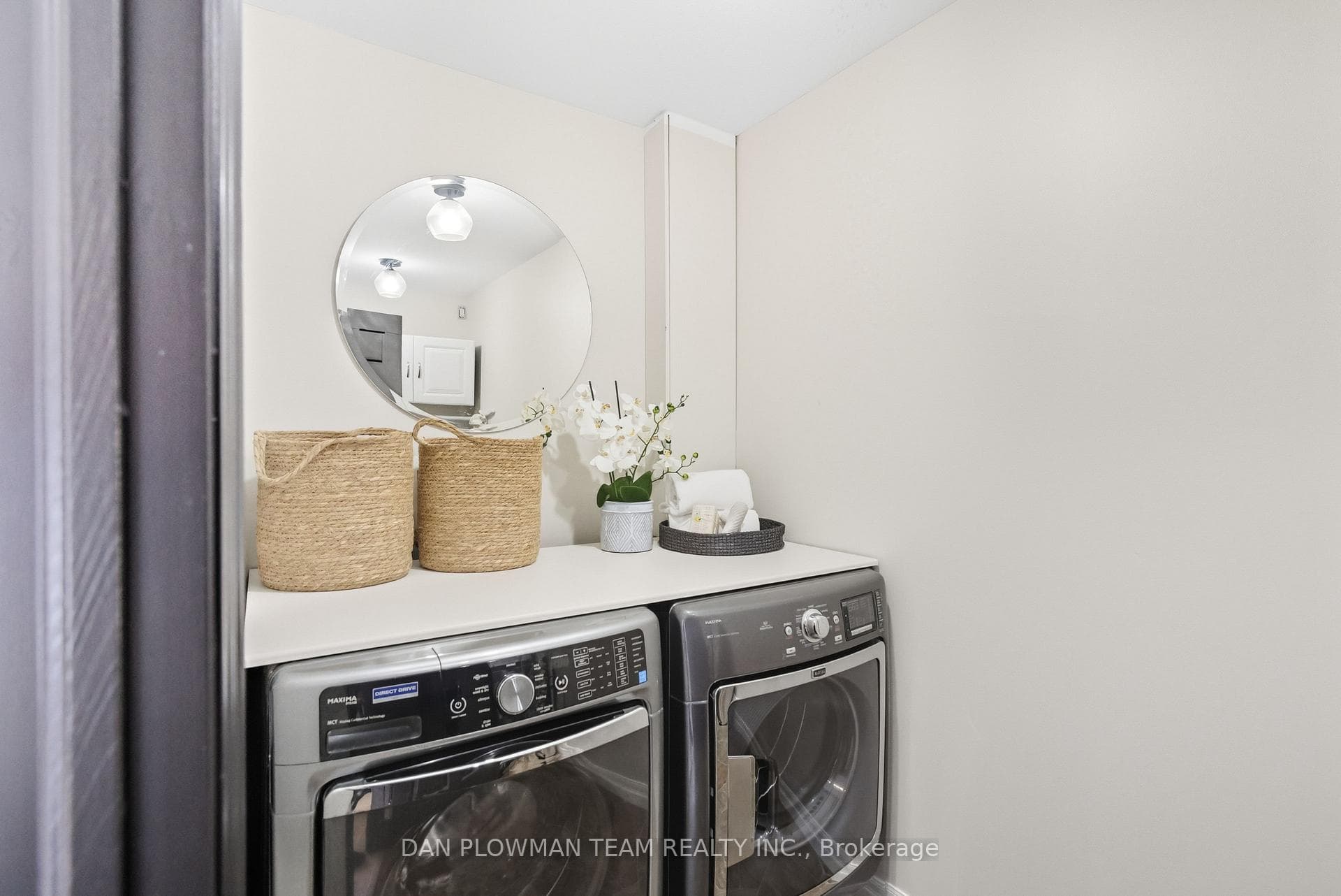 1007 Dunlop Street photo 36