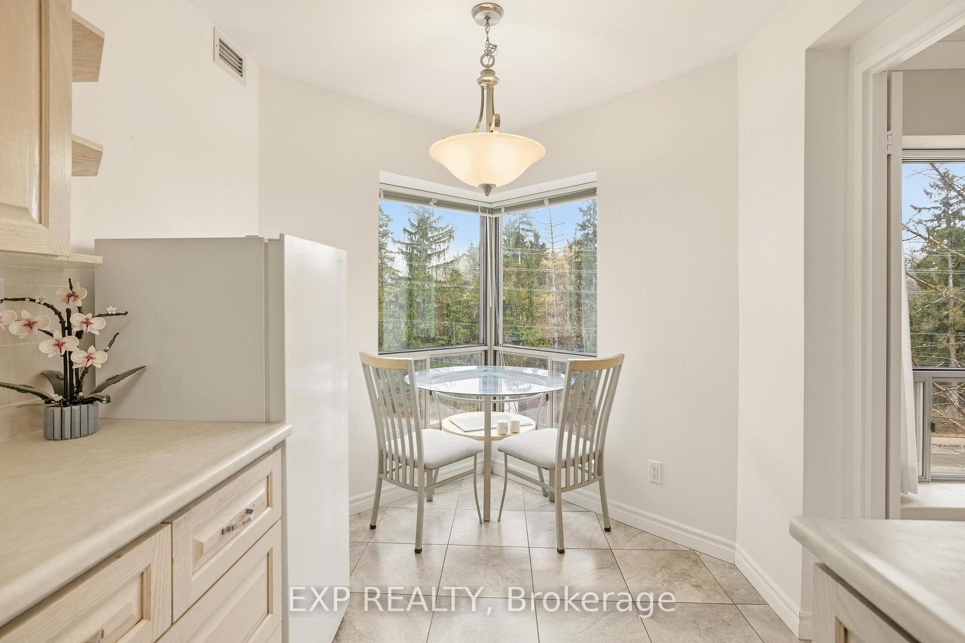 300 Keats Way Unit 302 photo 8