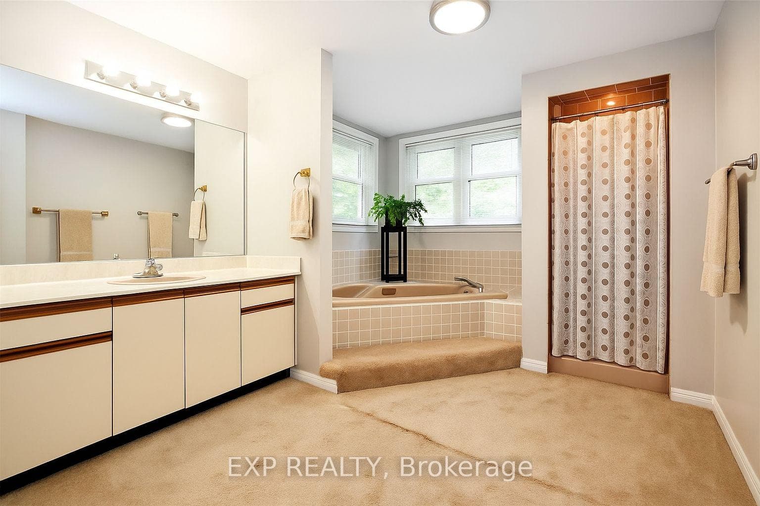 259 Glenway Circle photo 15