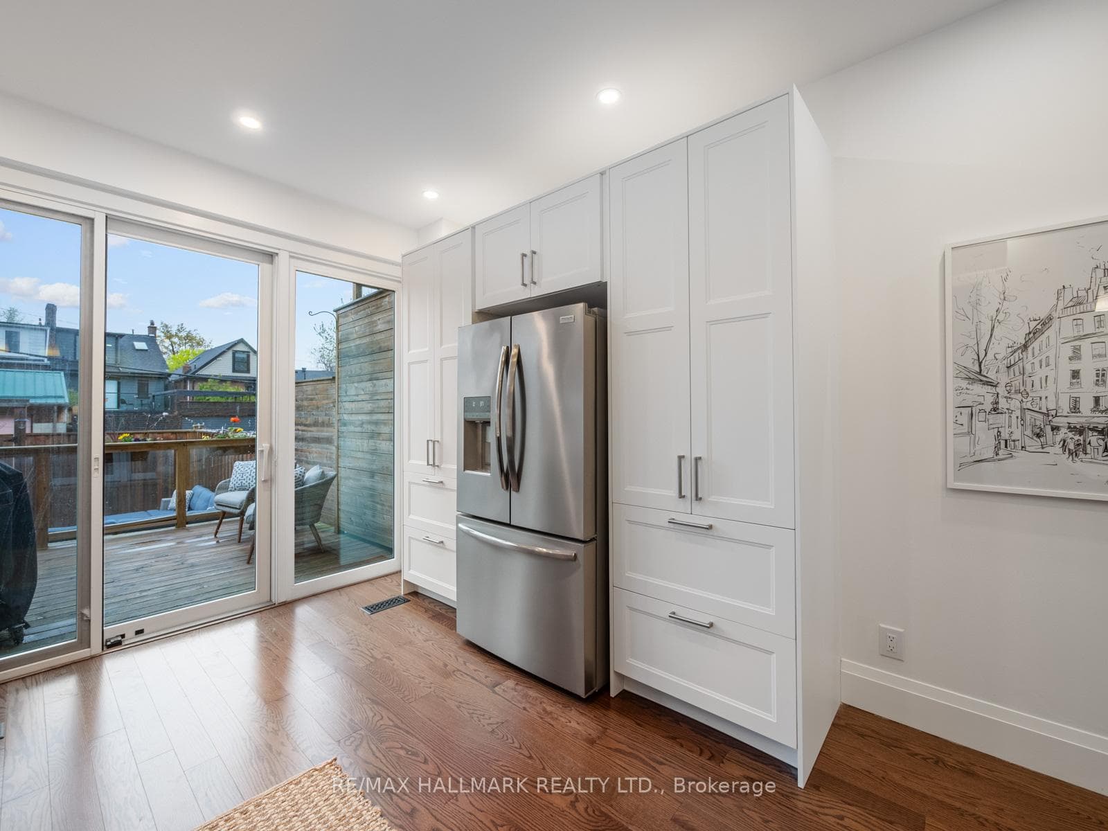 16 Bain Avenue photo 13