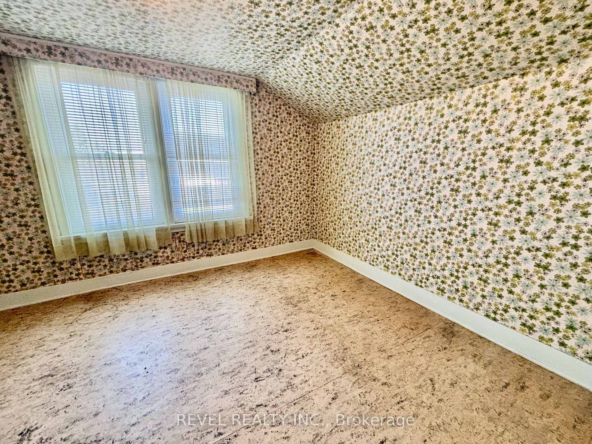 452 Seventh Avenue photo 22
