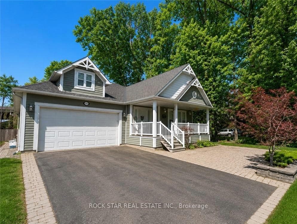 996 BEACH Boulevard photo 2
