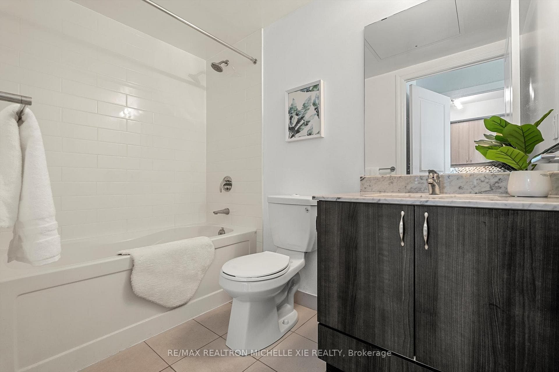 8130 Birchmount Road Unit 413F photo 12