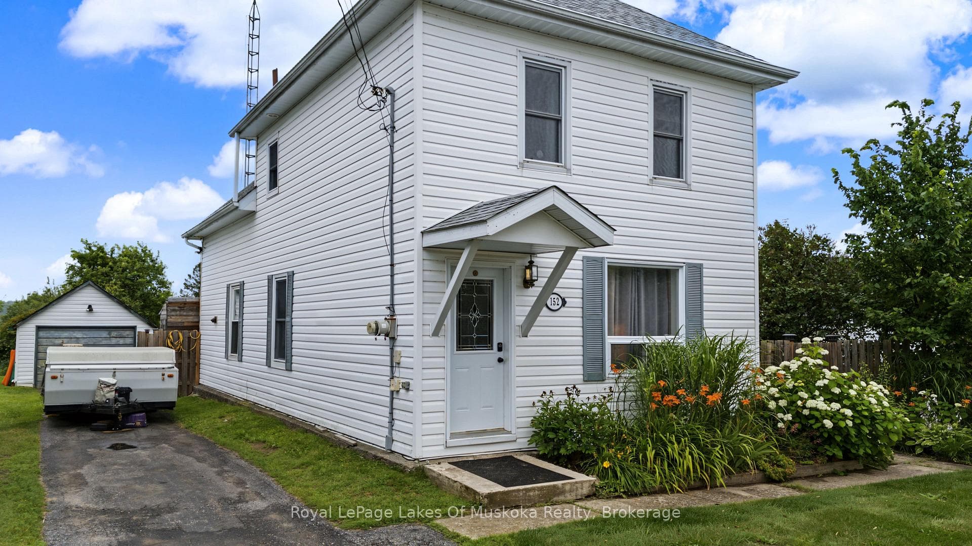 Welcome to 152 Main St