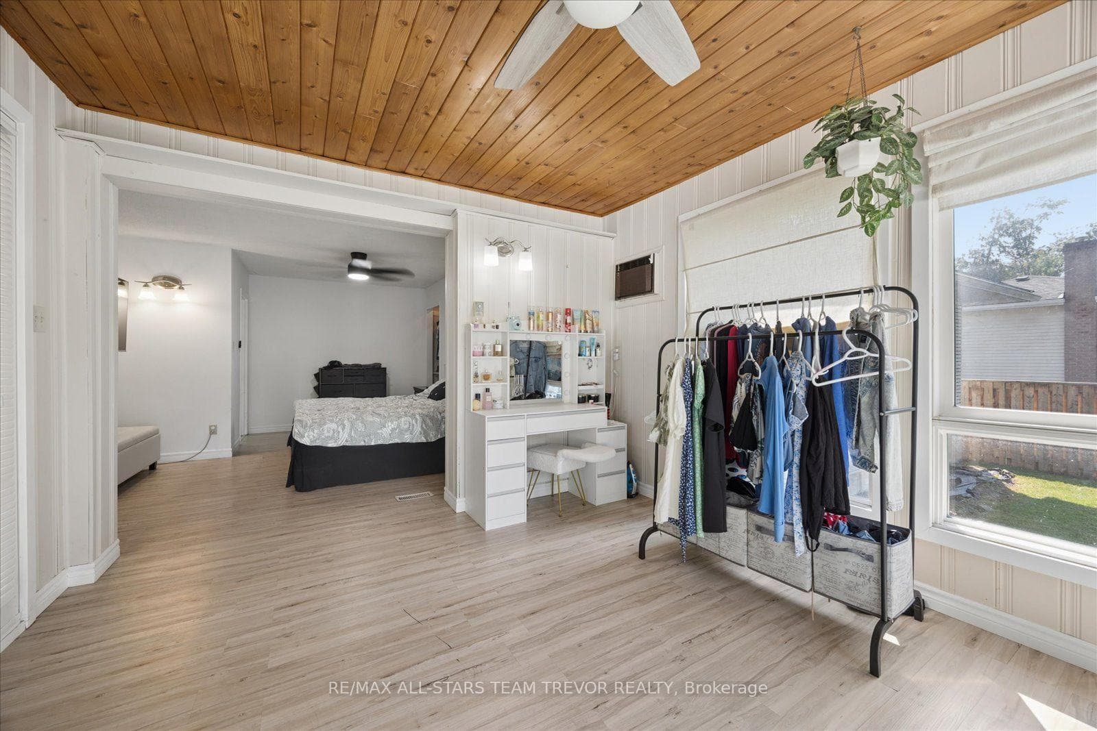 280 Bay Street photo 13