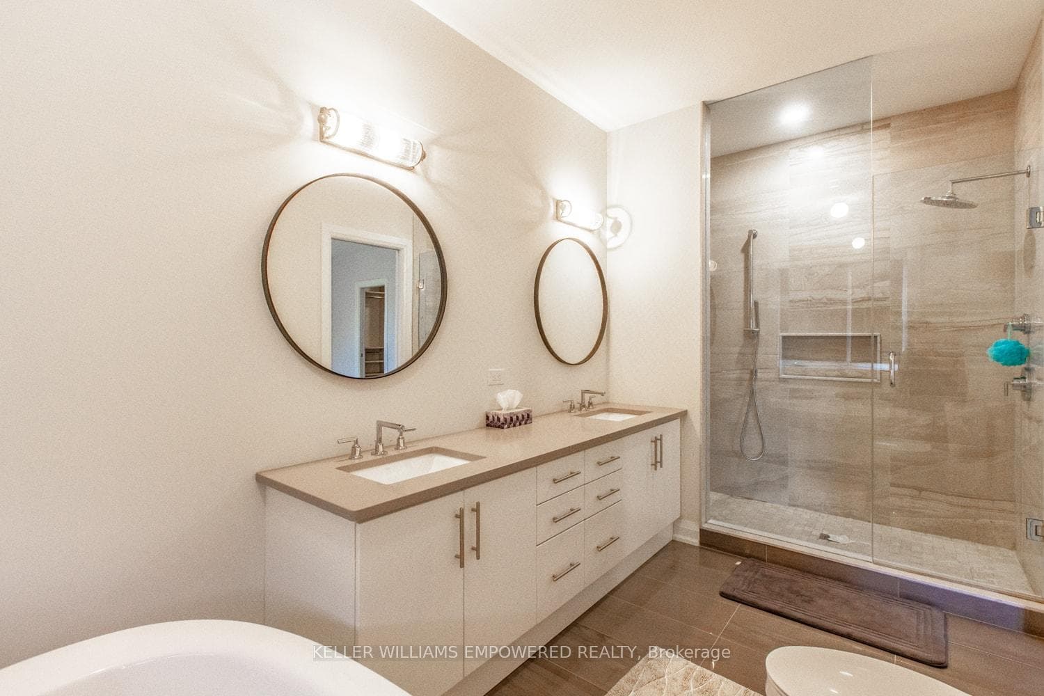 48 Lowther Avenue photo 16