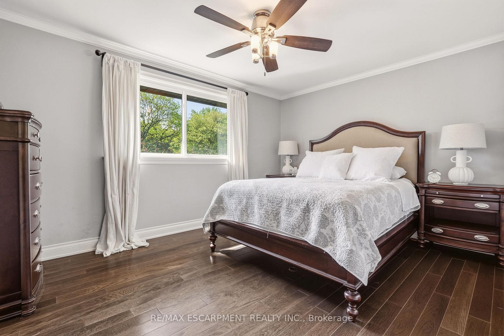 600 Deborah Crescent photo 11