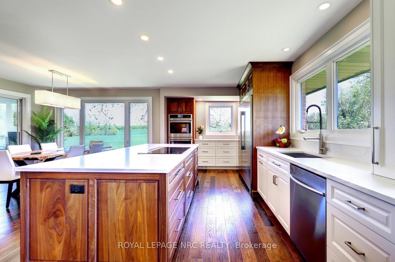44 Fifty Road photo 14