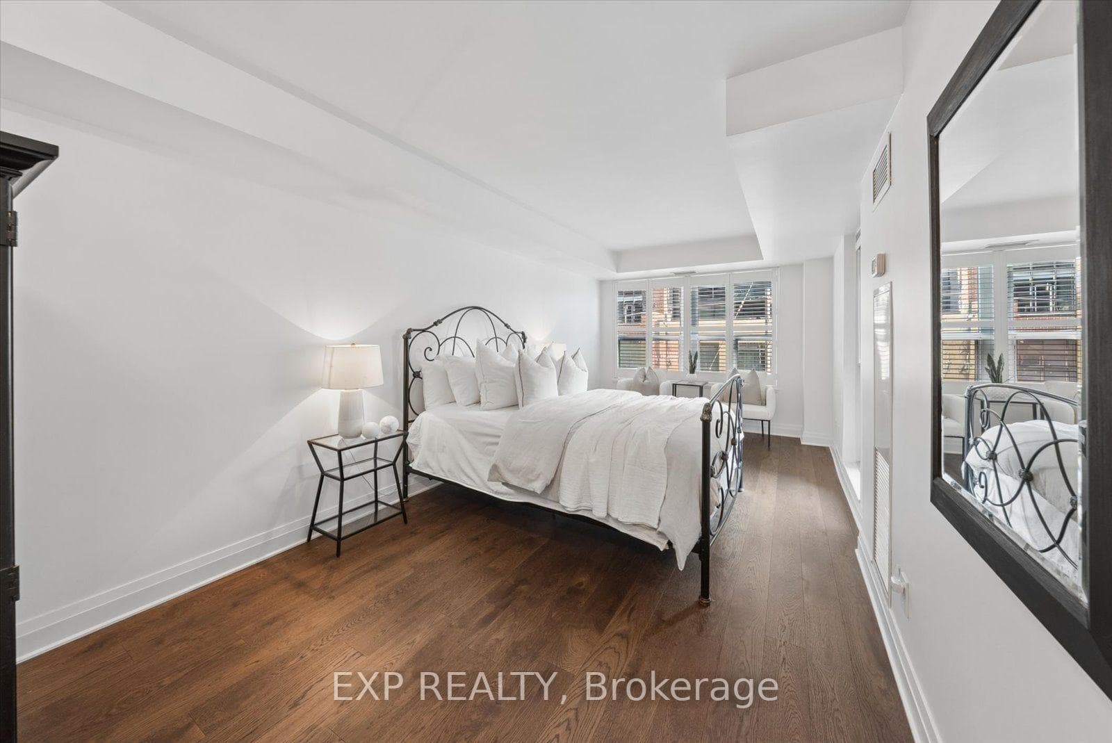 230 King Street Unit 408 photo 14