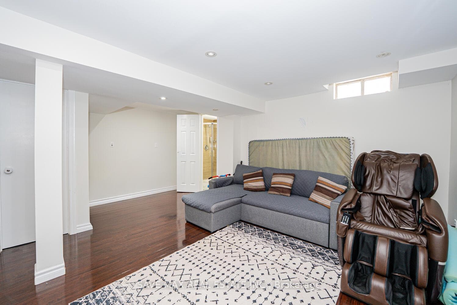 101 Alford Crescent photo 33