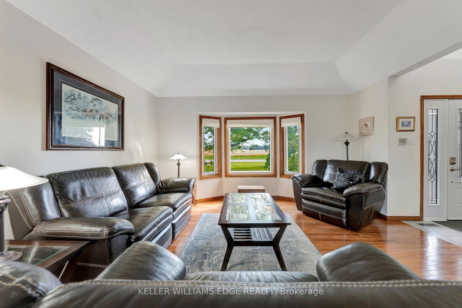 1062 Guyatt Road photo 7