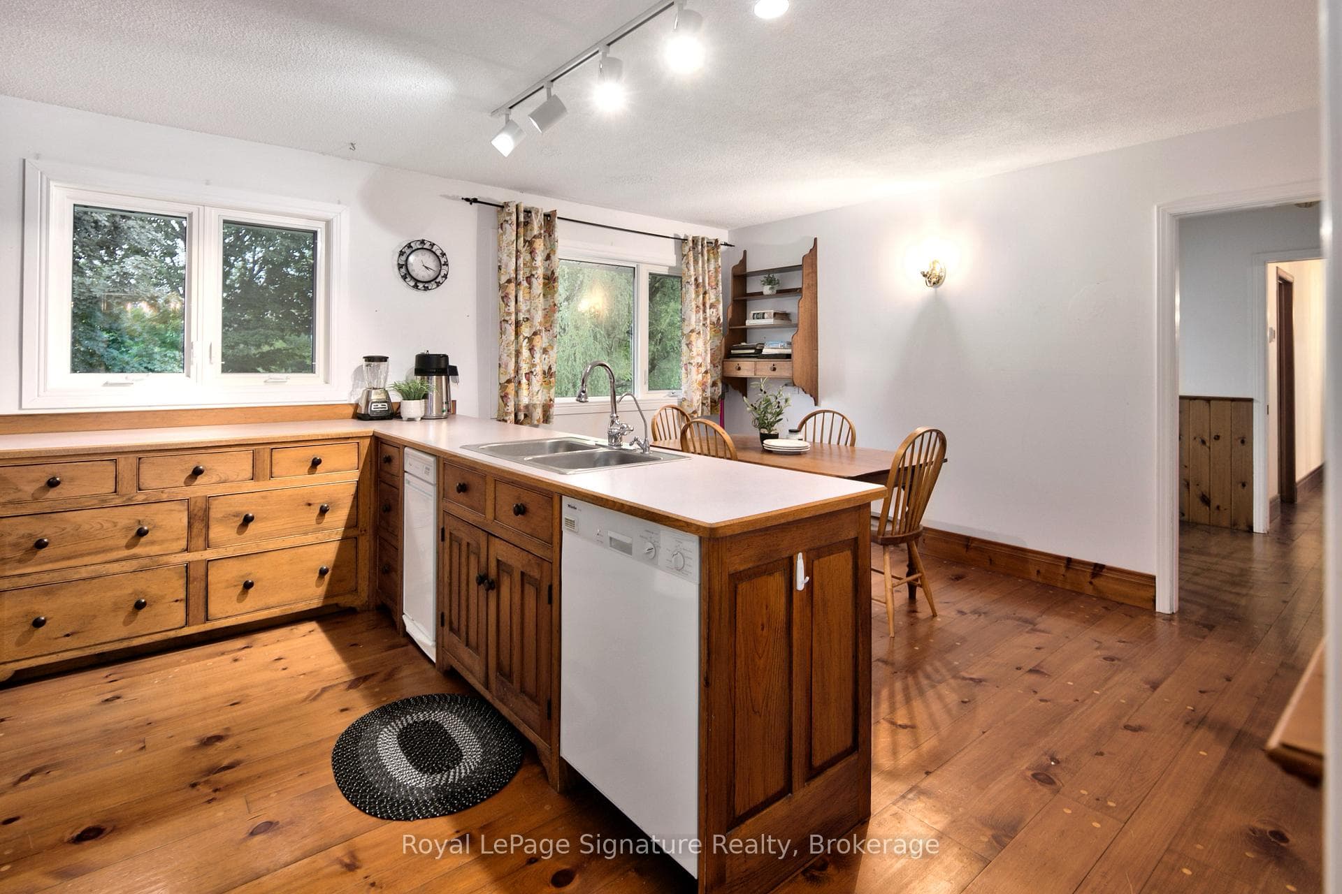 194700 Grey Road 13 Road photo 10