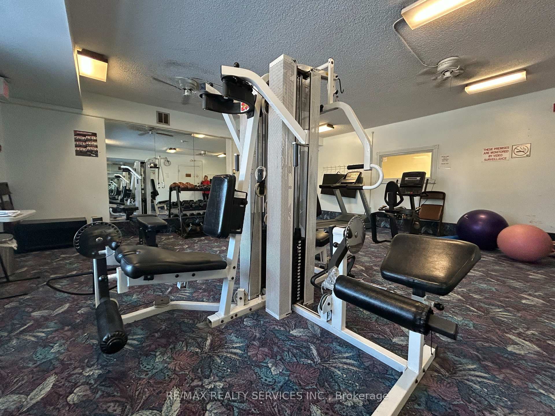 2929 Aquitaine Avenue Unit 701 photo 21