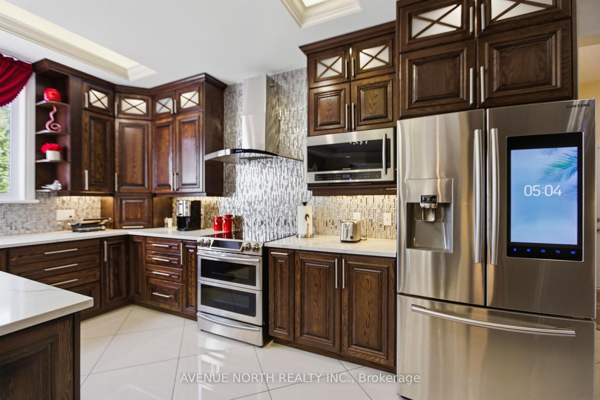 699 Ballycastle Crescent photo 13
