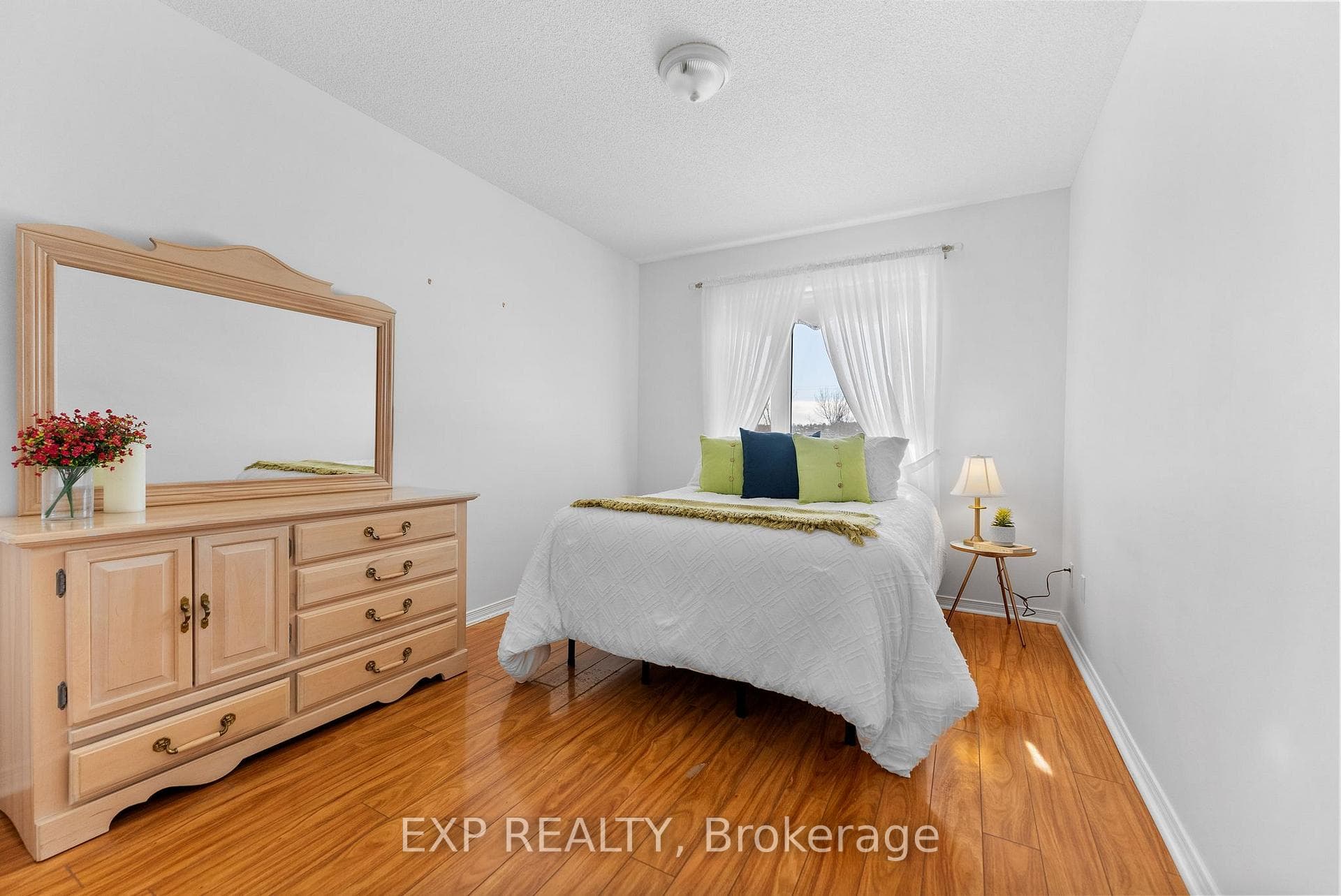 840 Eighth Street photo 15