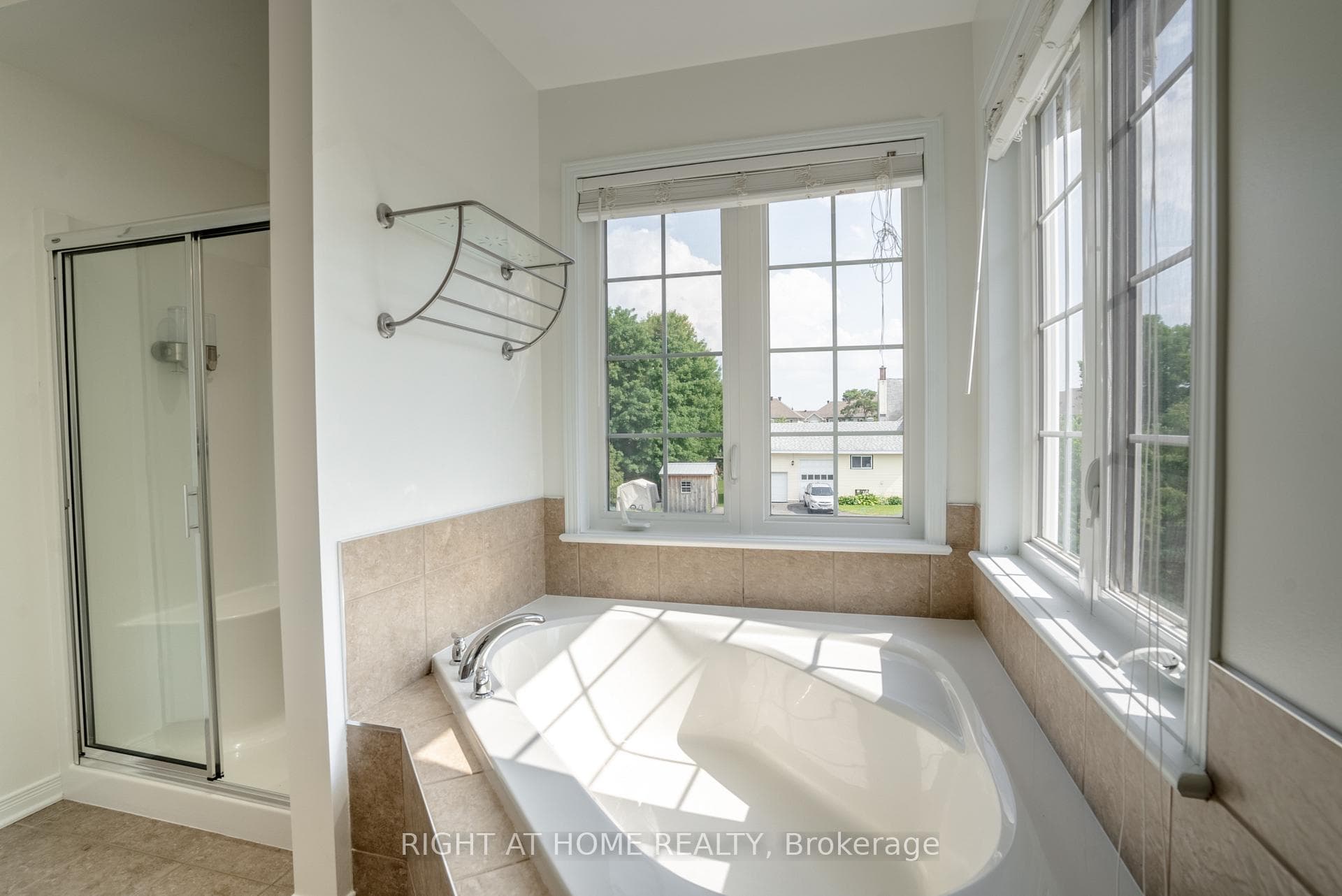 106 Sunita Crescent photo 26