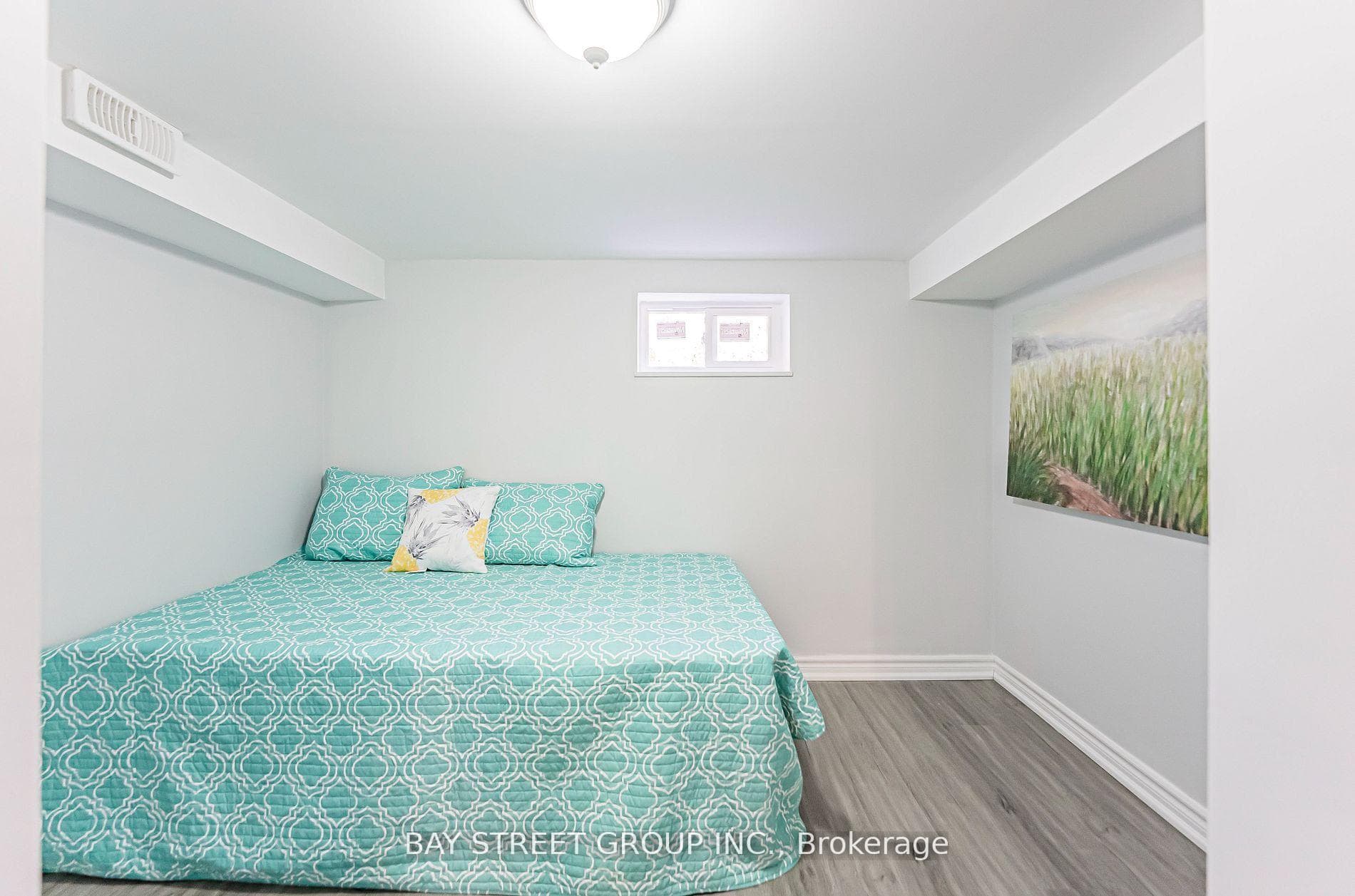51 Rockport Crescent photo 22