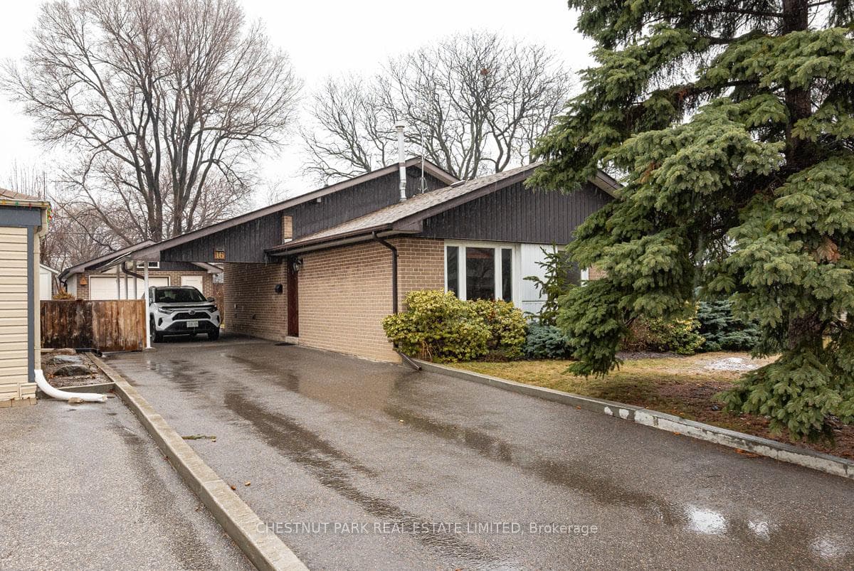 16 Vanderbrent Crescent photo 1