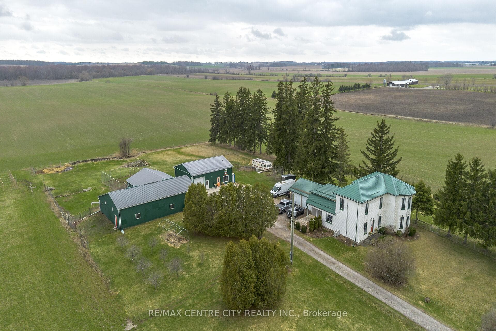 323804 Mount Elgin Road photo 1