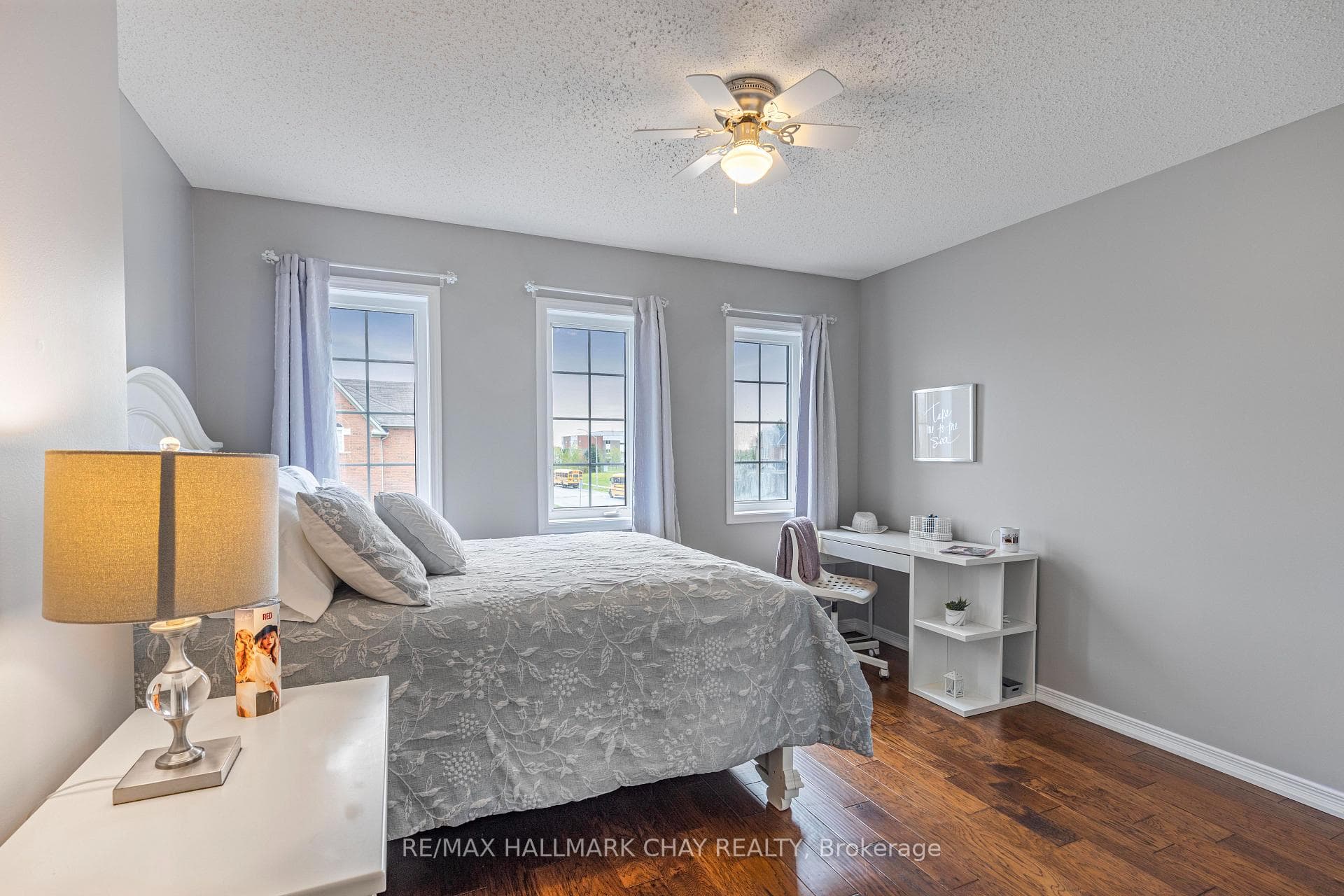 110 Empire Drive photo 16