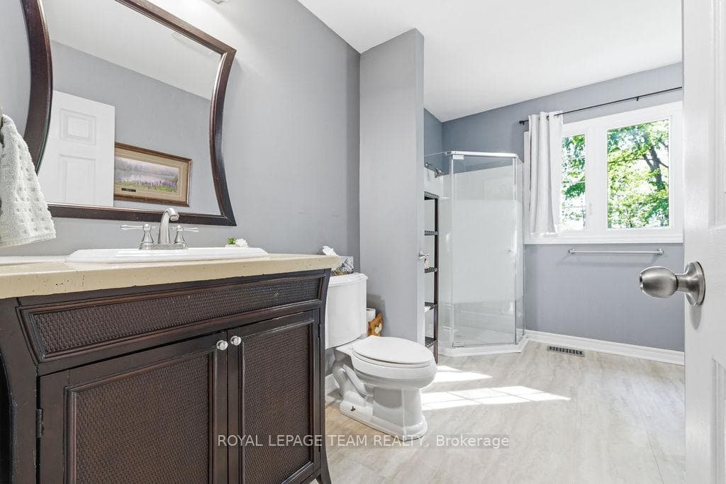 7 Simmons Drive photo 18