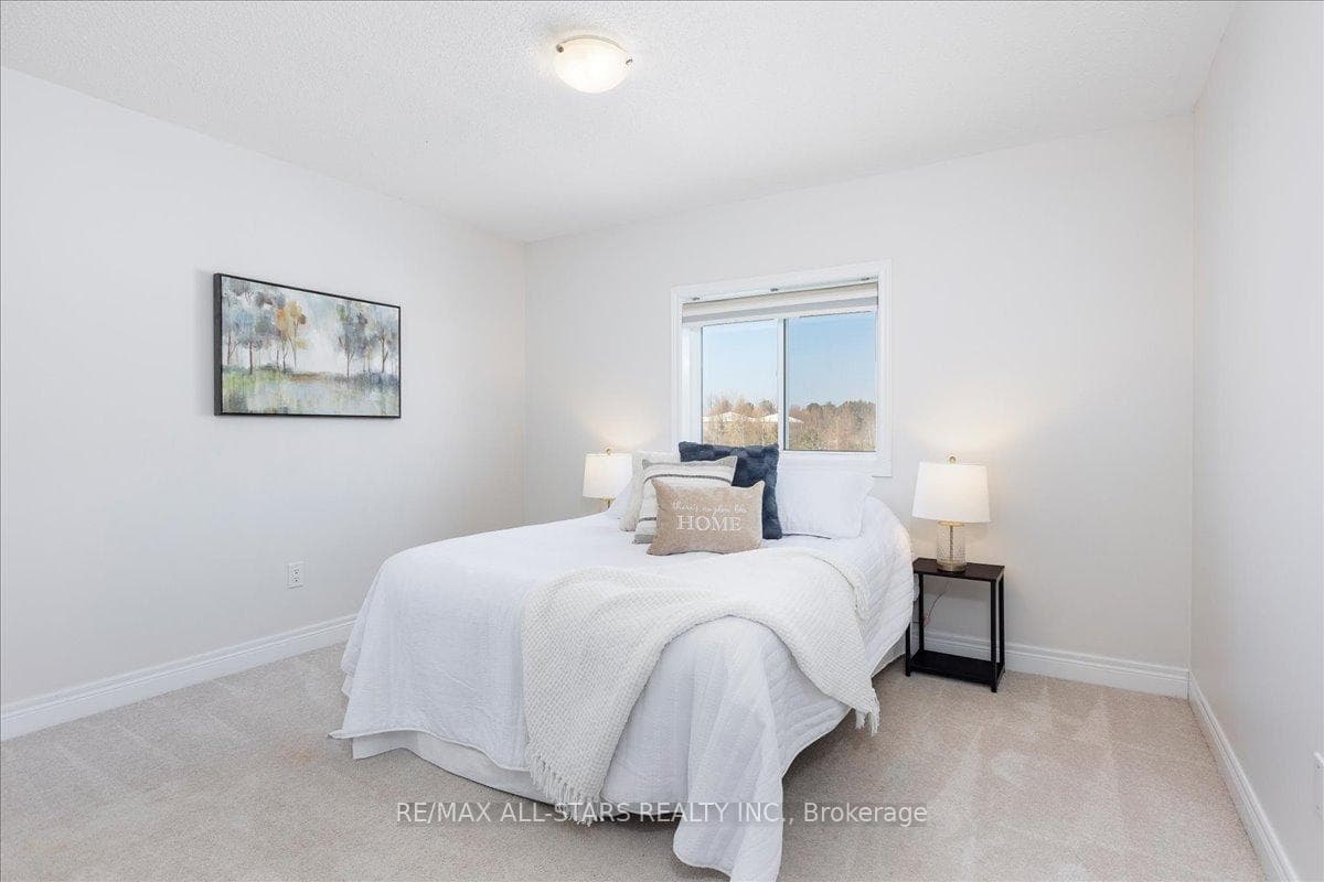 81 Douglas Drive photo 21