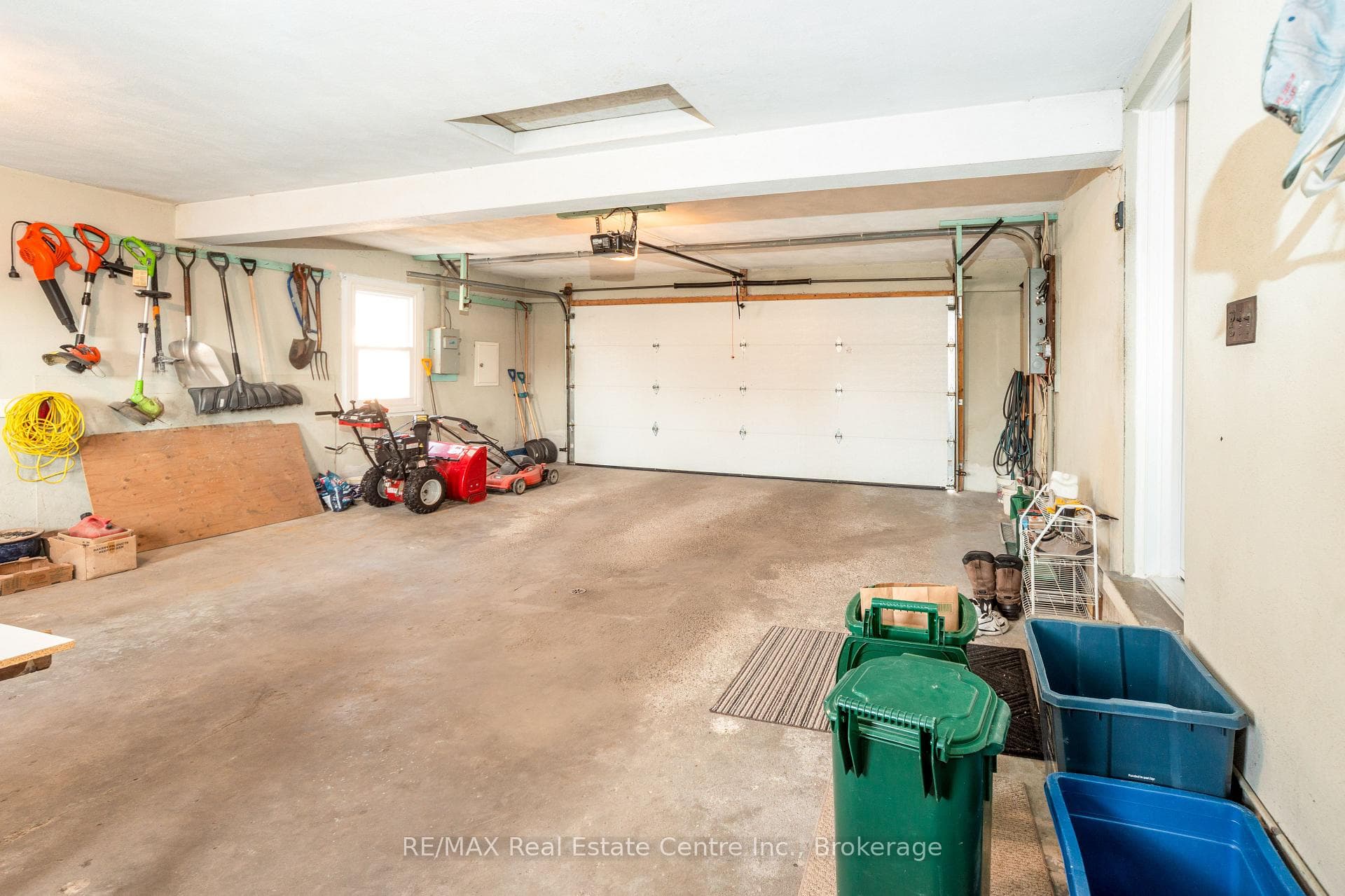 95 Blueridge Avenue photo 32