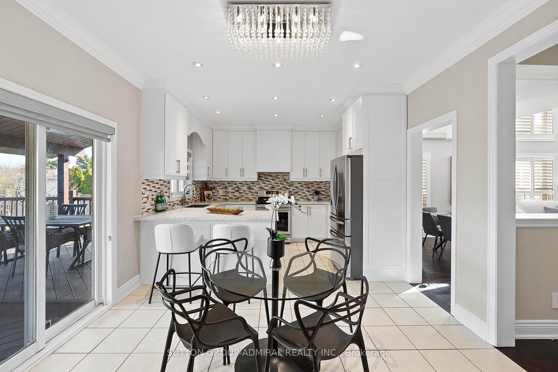 41 Regency View Heights photo 8