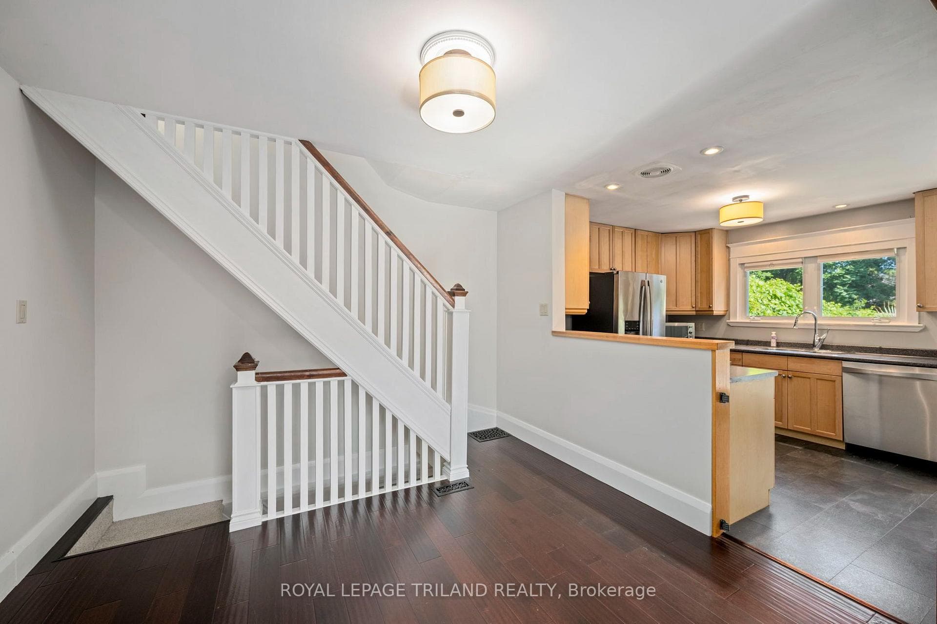 52 Emery Street photo 12