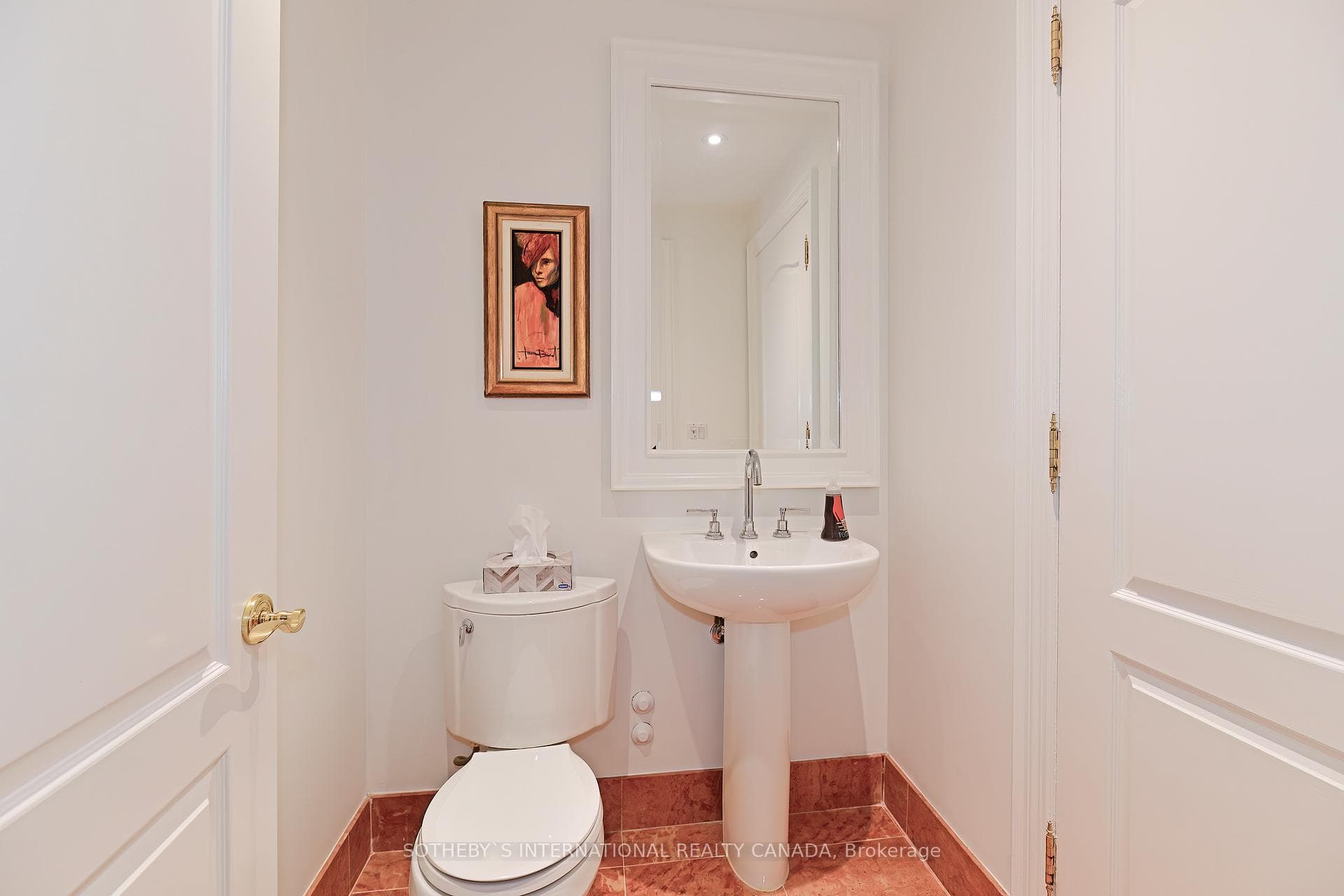 33 Delisle Avenue Unit 403 photo 12