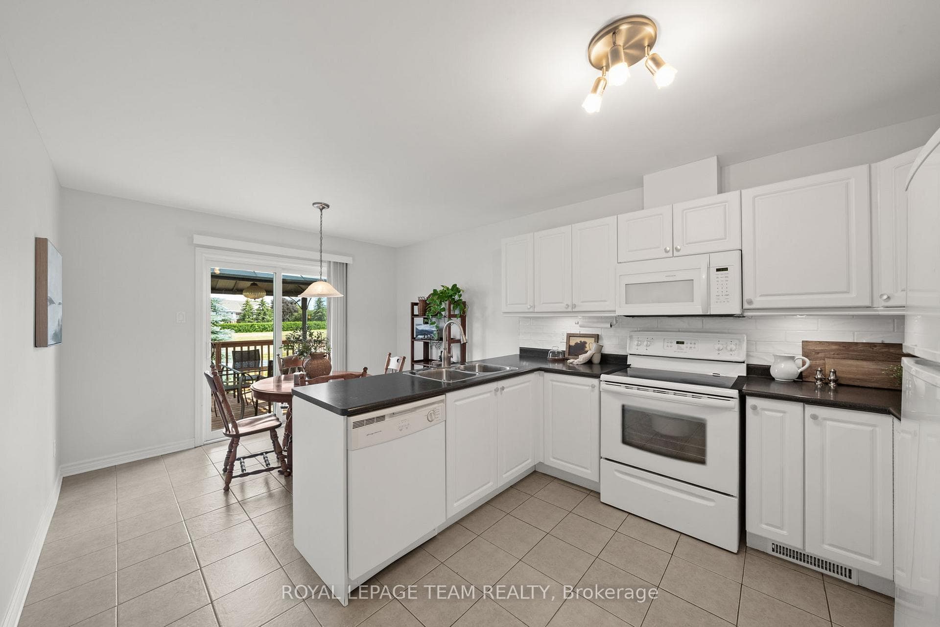 6 Stonehaven Way photo 16