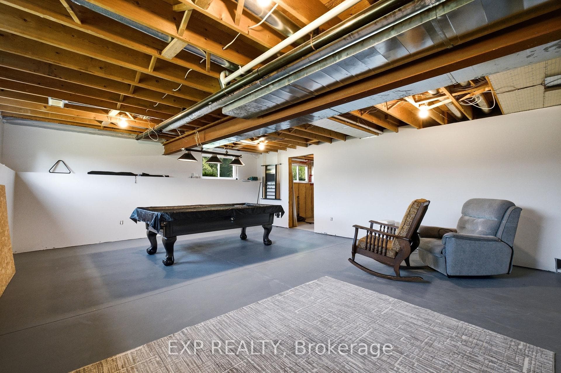 14 Regency Drive photo 29