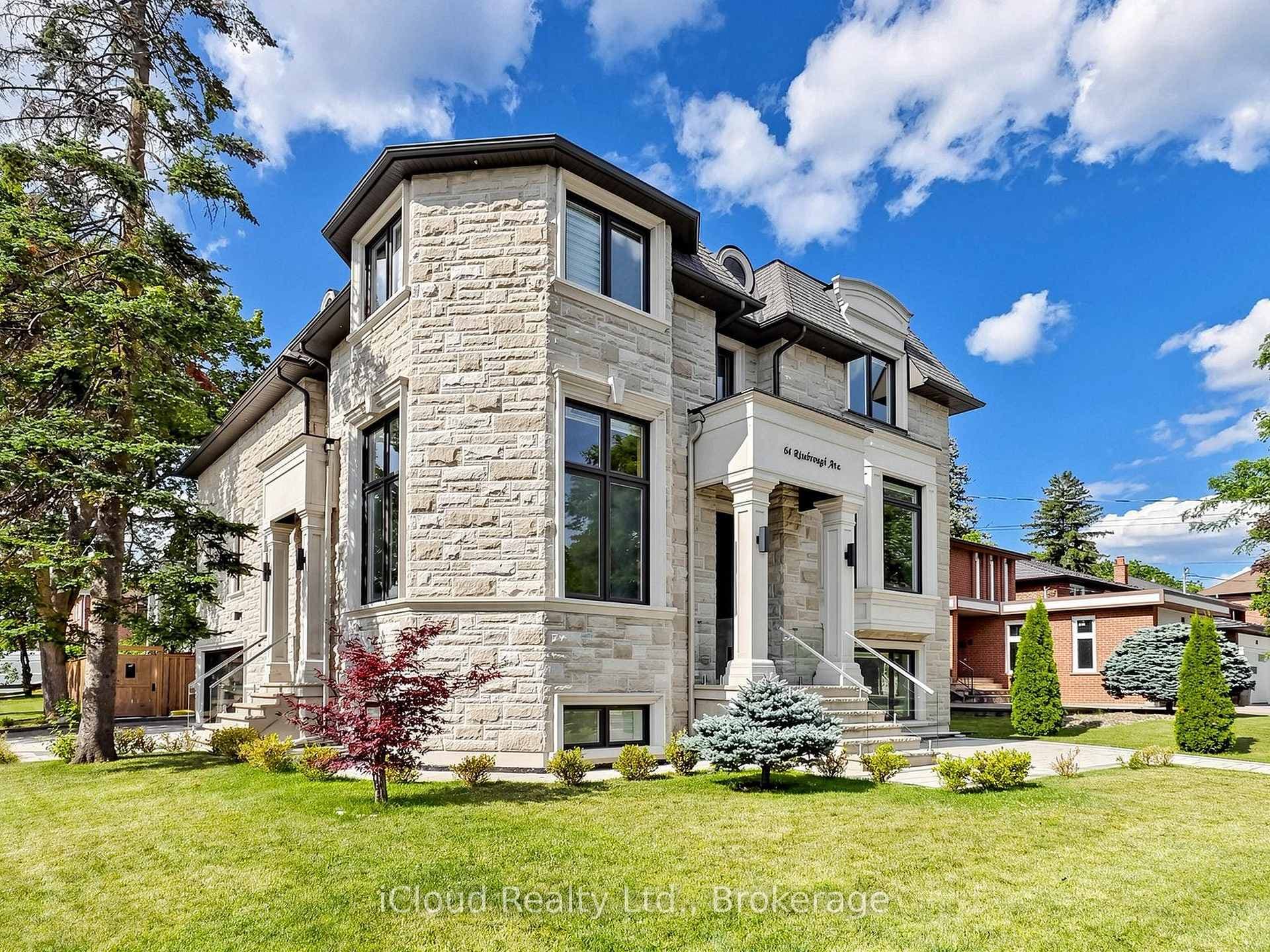 64 Risebrough Avenue photo 3