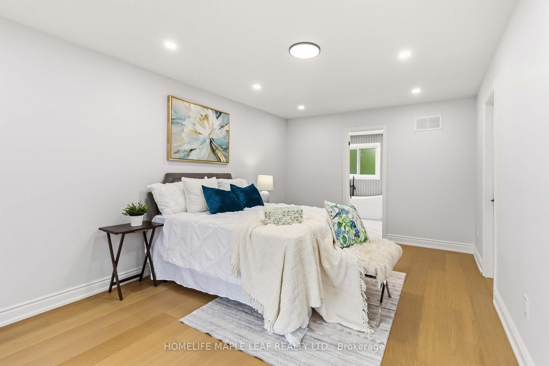 90 Burgby Avenue photo 29