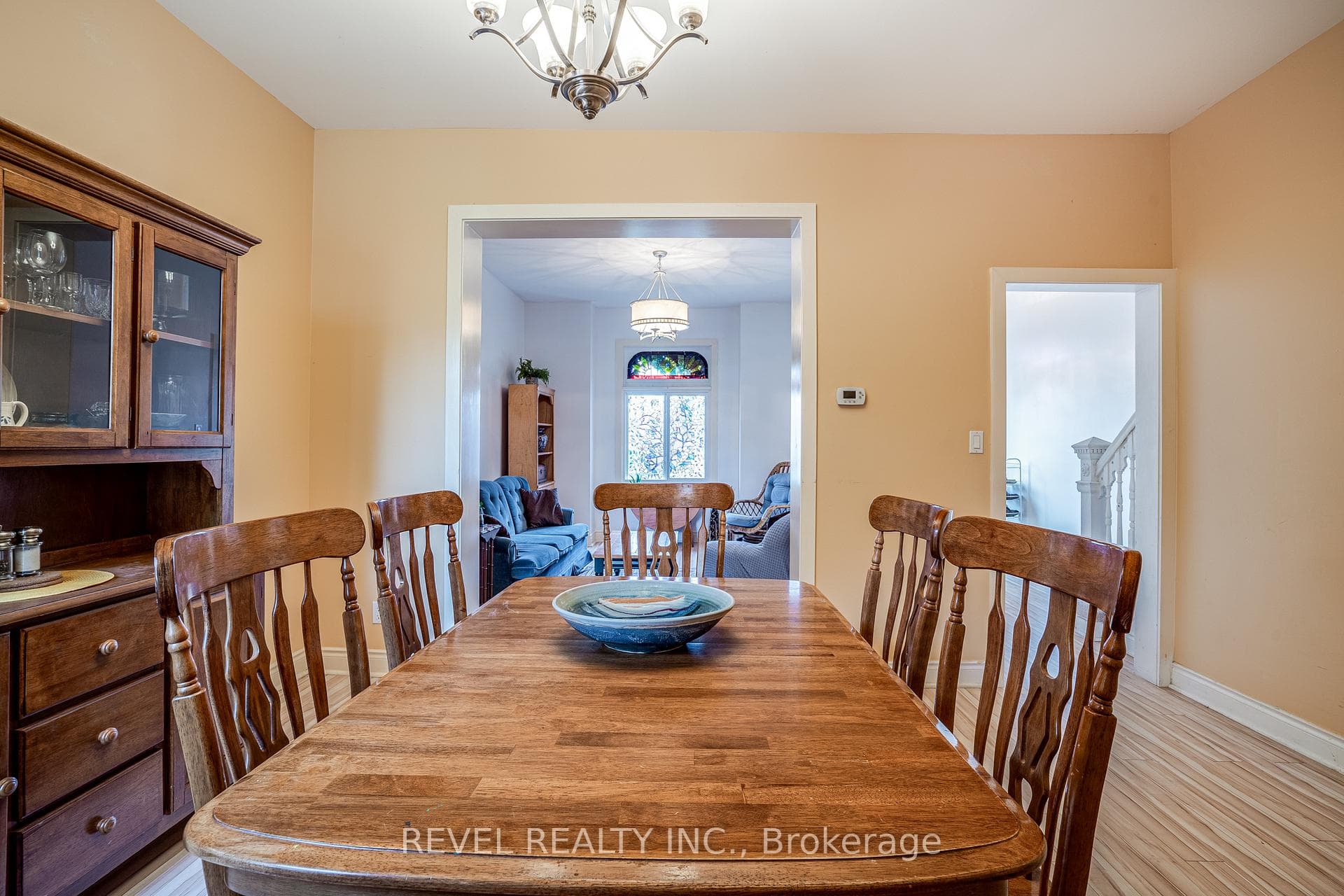 67 Emerald Street photo 13