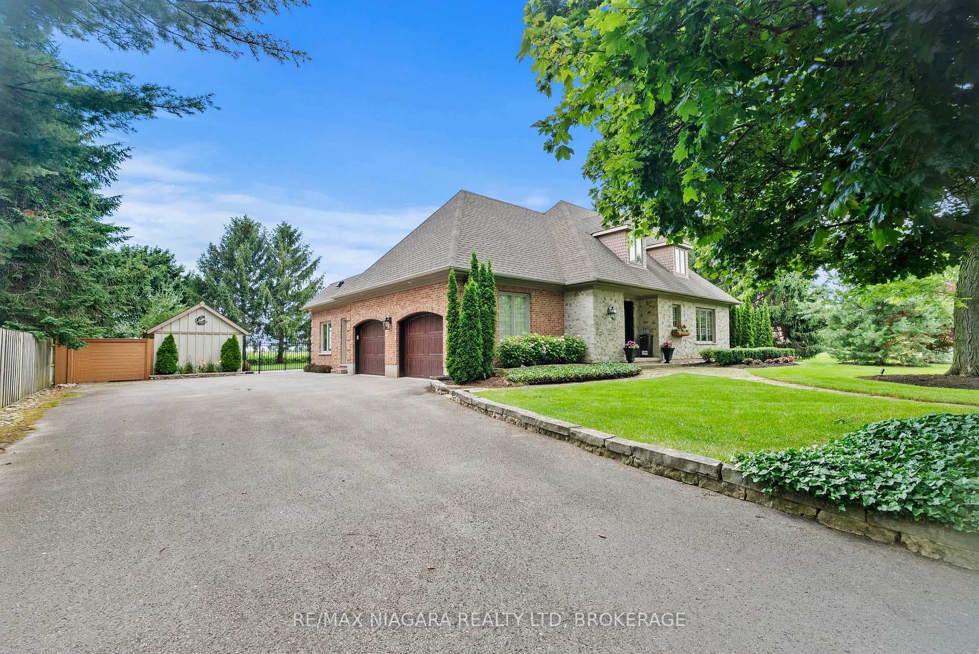 14690 Niagara Parkway photo 3