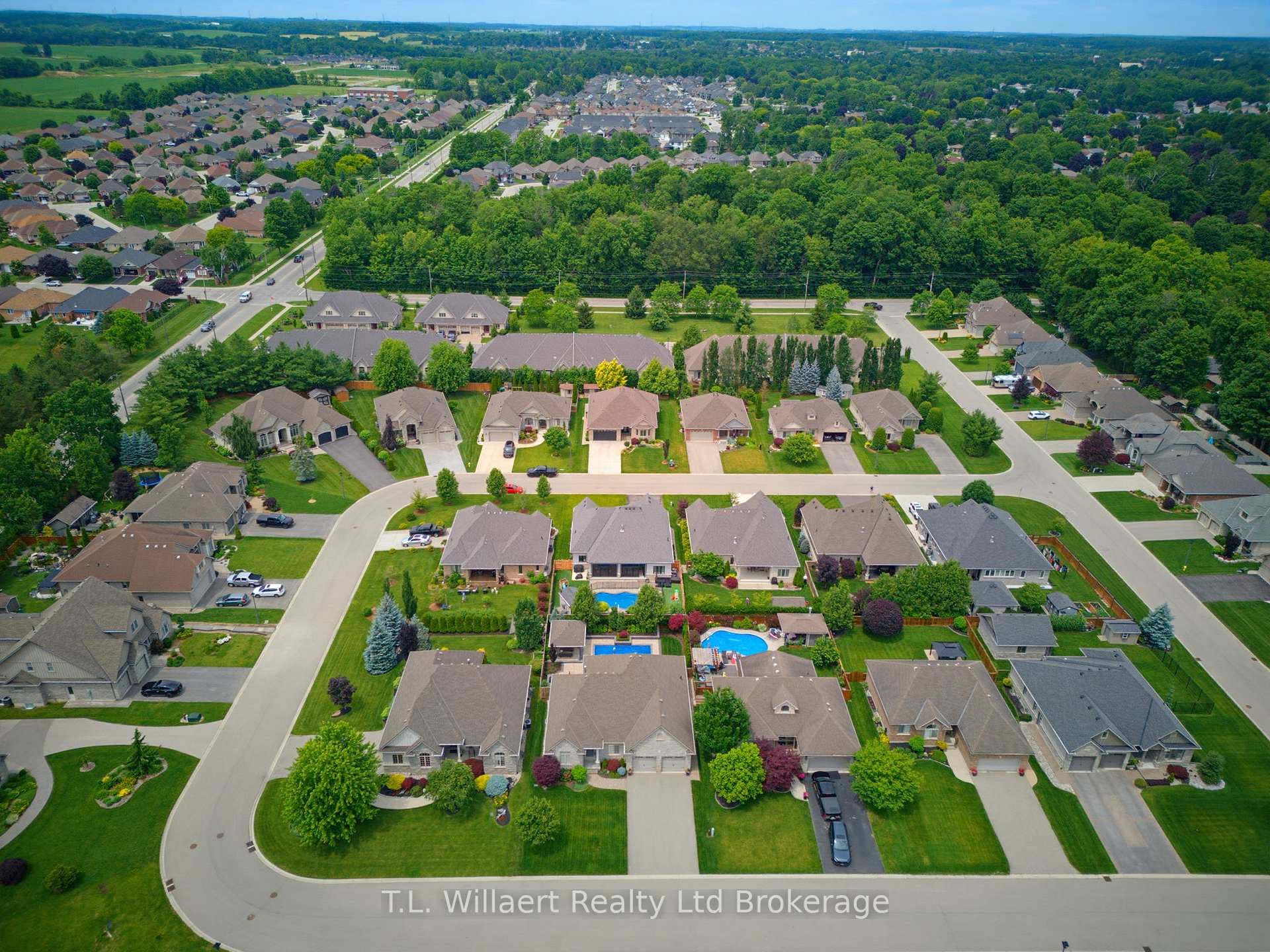 50 Wood Haven Drive photo 6