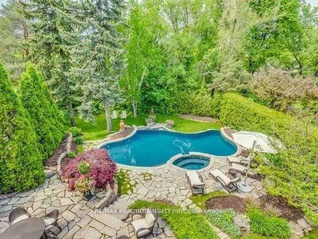 72 Owen Boulevard photo 19