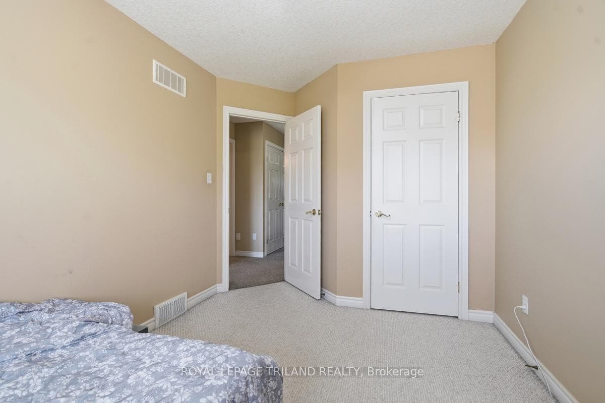600 Hyde Park Road Unit 127 photo 24