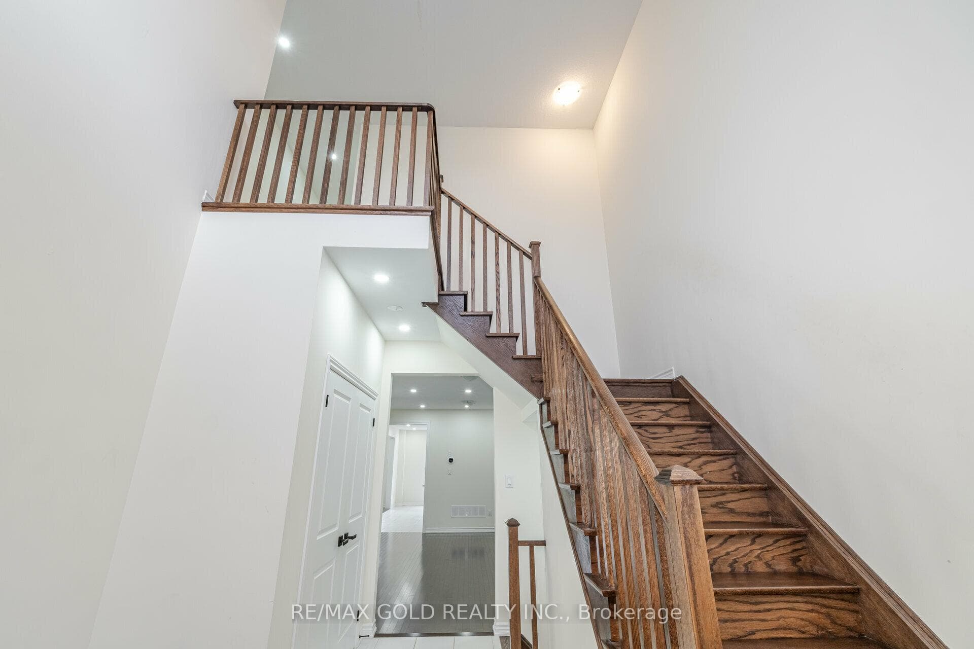 63 Hawtrey Road photo 6