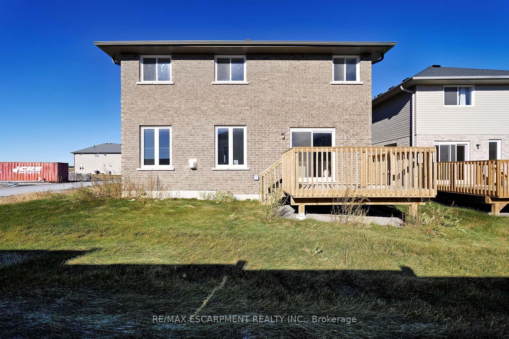 901 Bamford Terrace photo 31