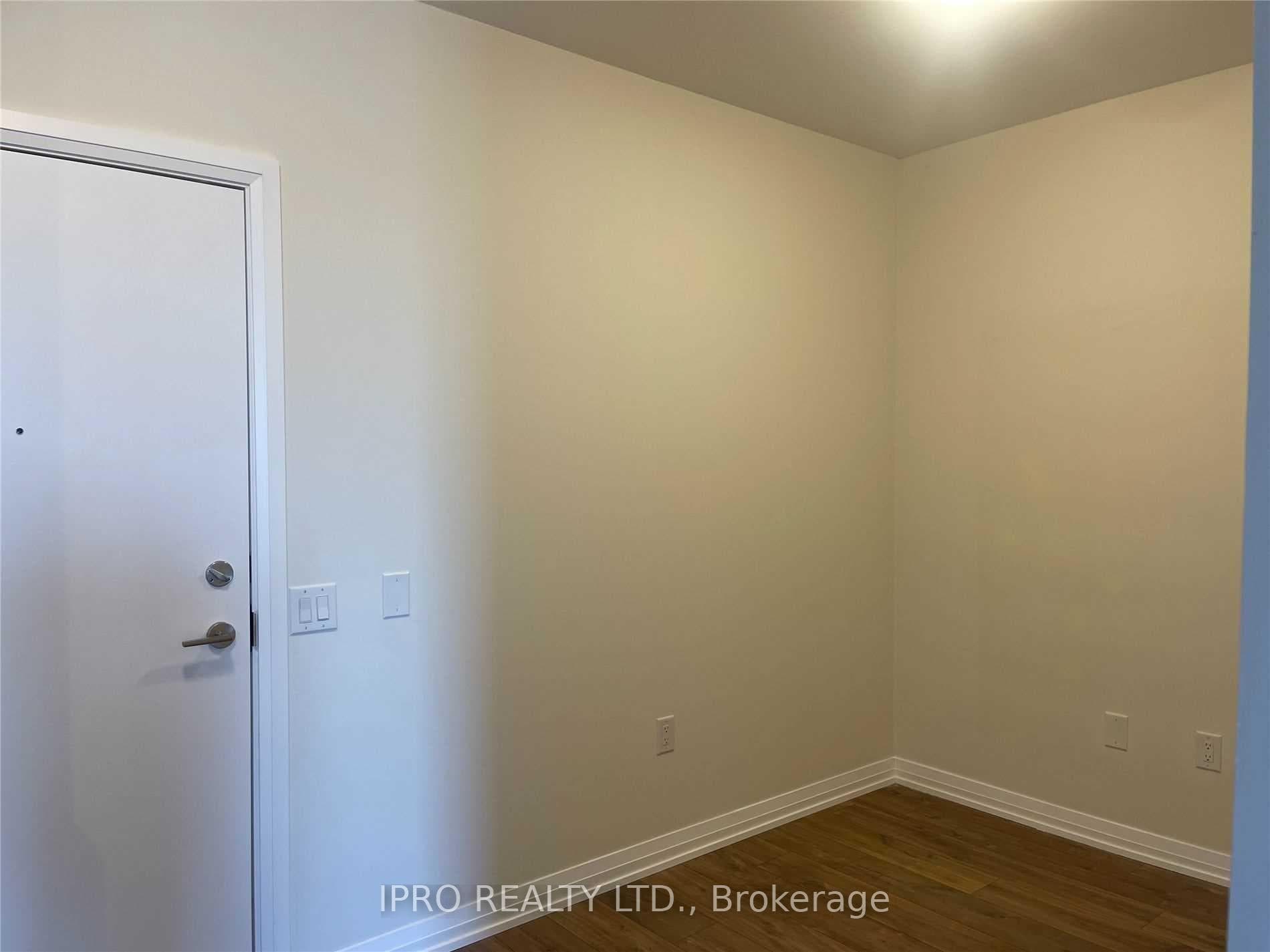 50 Thomas Riley Road Unit 812 photo 3