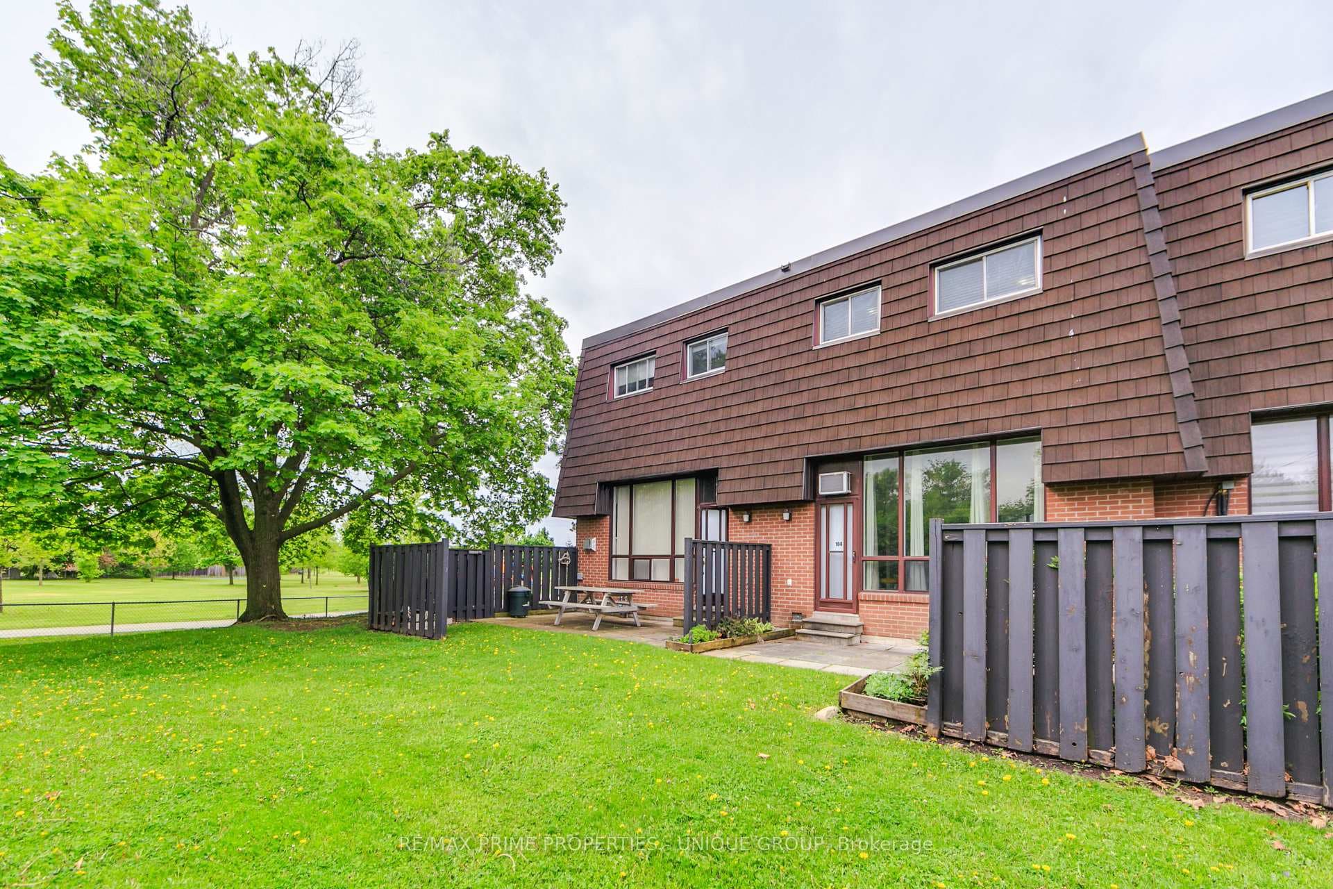 104 Darras Court photo 42