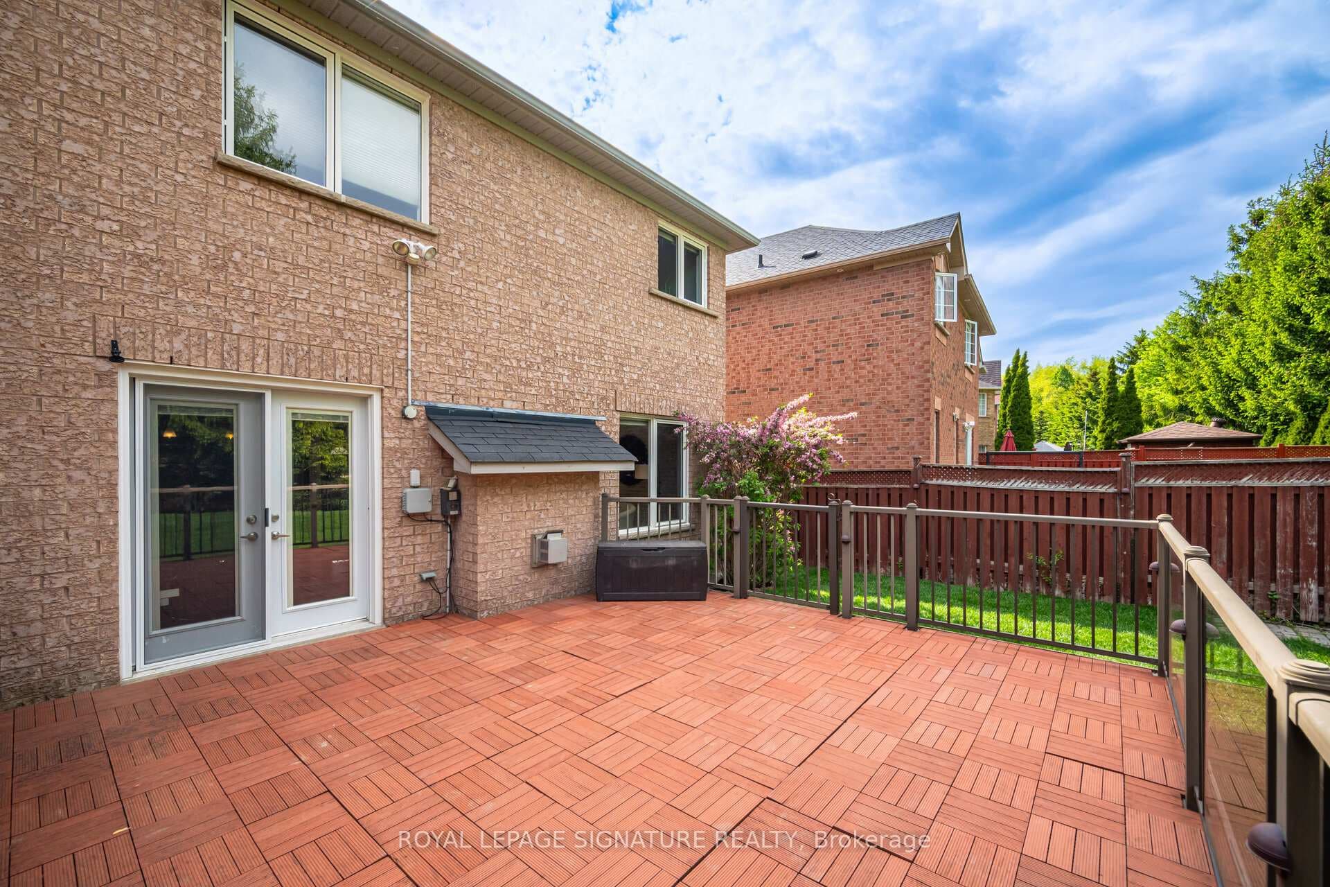 901 Knotty Pine Grove photo 47